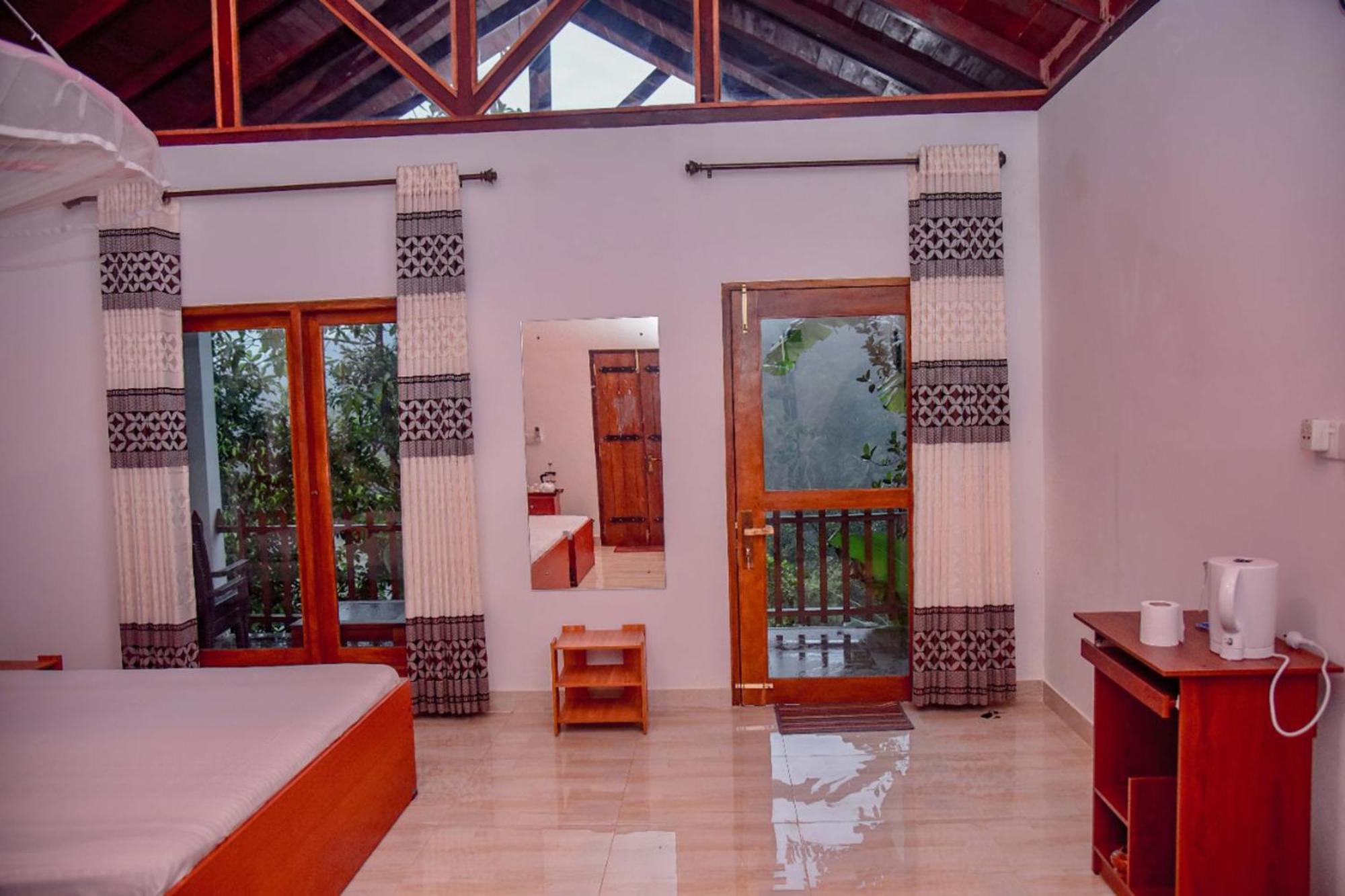 Sinharaja Rest Hotel Deniyaya Exterior foto